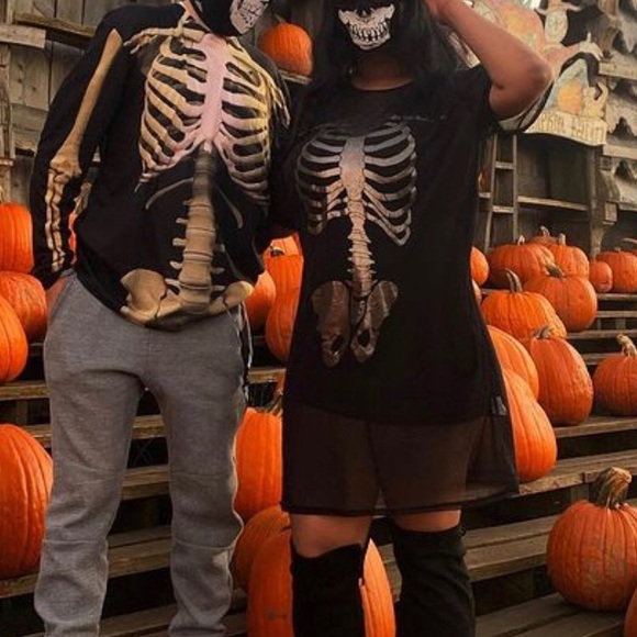 Plus Amber Halloween Mesh Skeleton T-shirt… - Picture 4 of 4